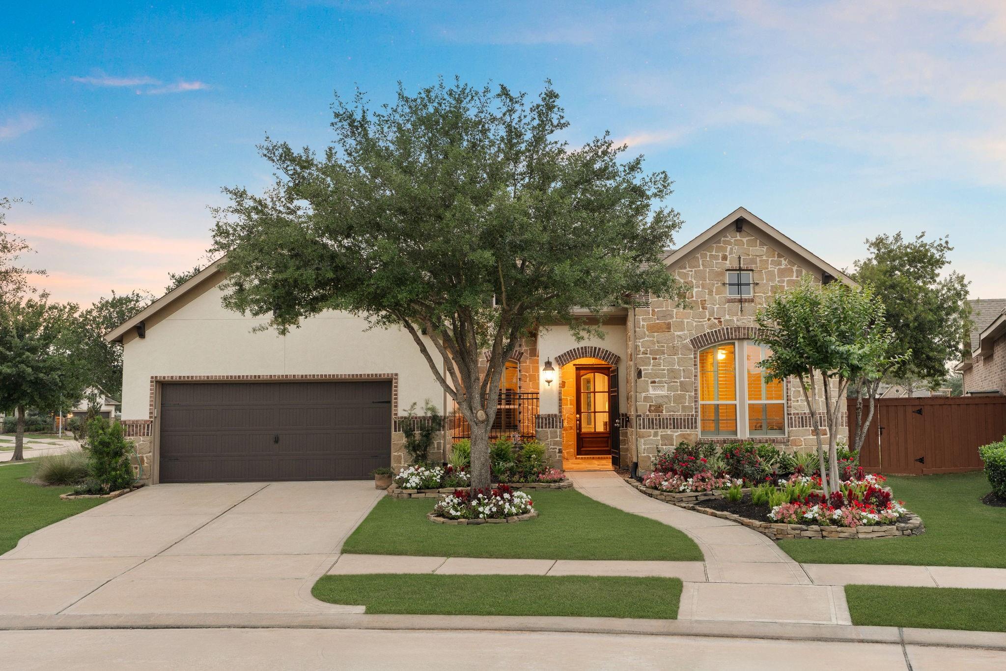18006 Glenlora Court