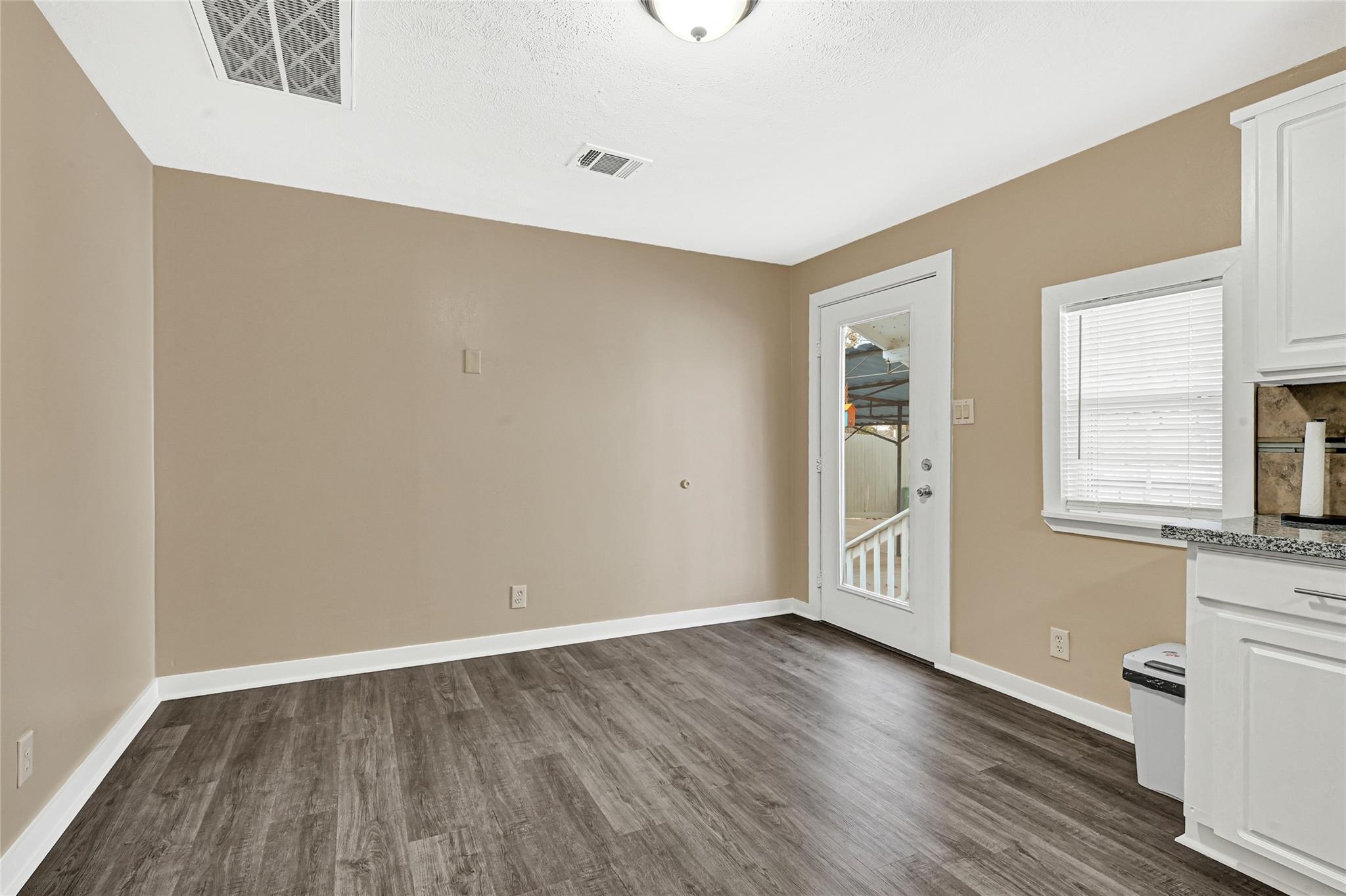 305 N Live Oak Street