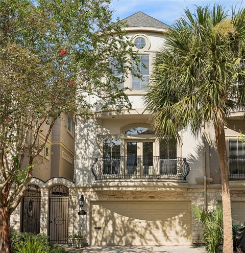 Photo of 6406 Rodrigo Street #B, Houston, TX 77007 (MLS # 64782979)