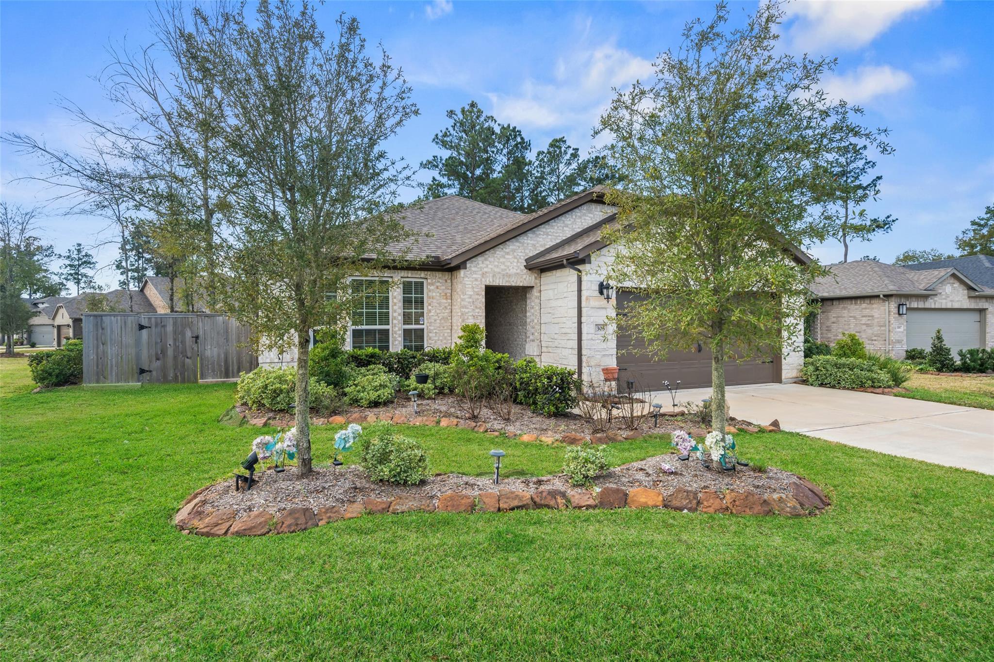 305 Royal Lily Trail
