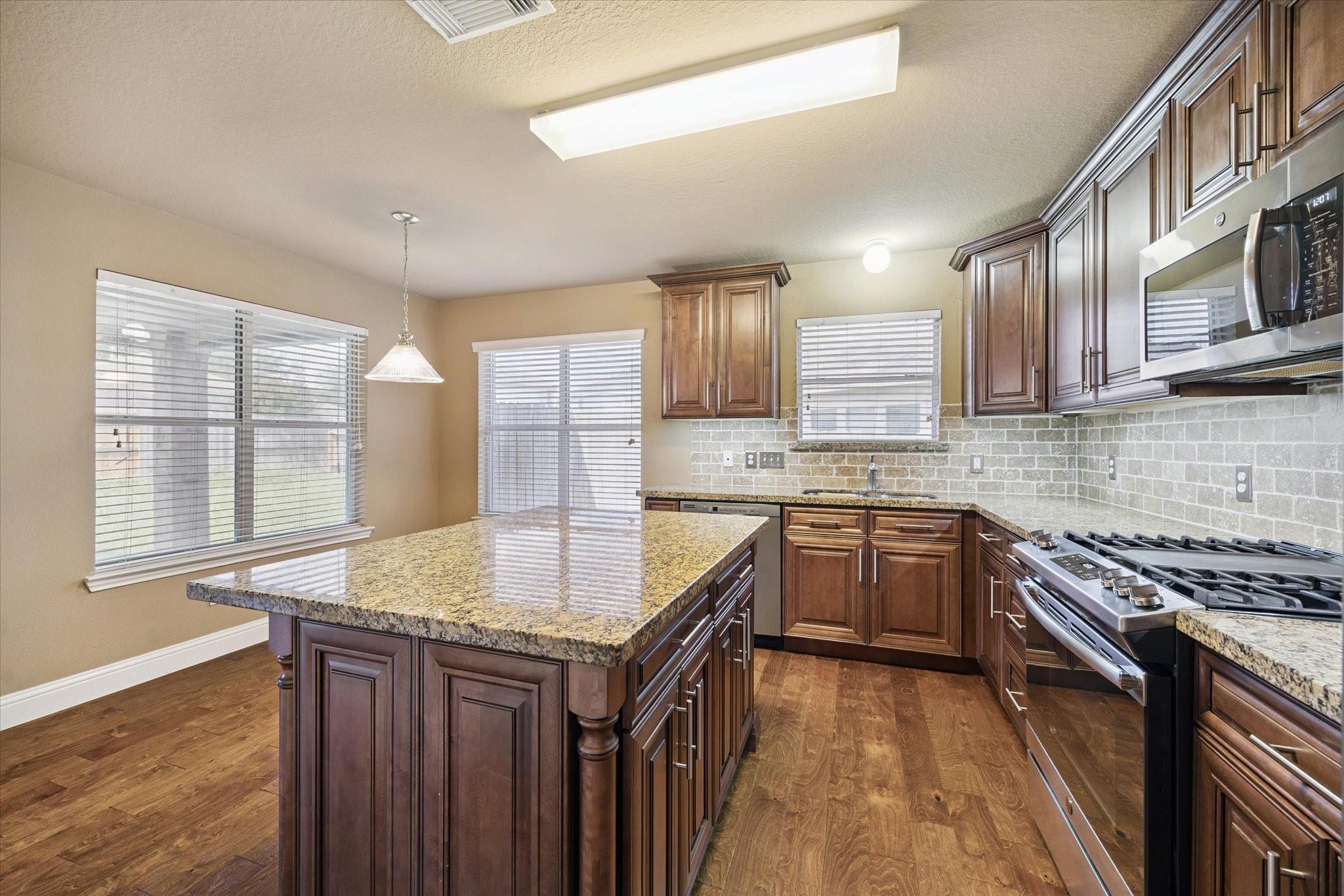 1402 Merryglen Court
