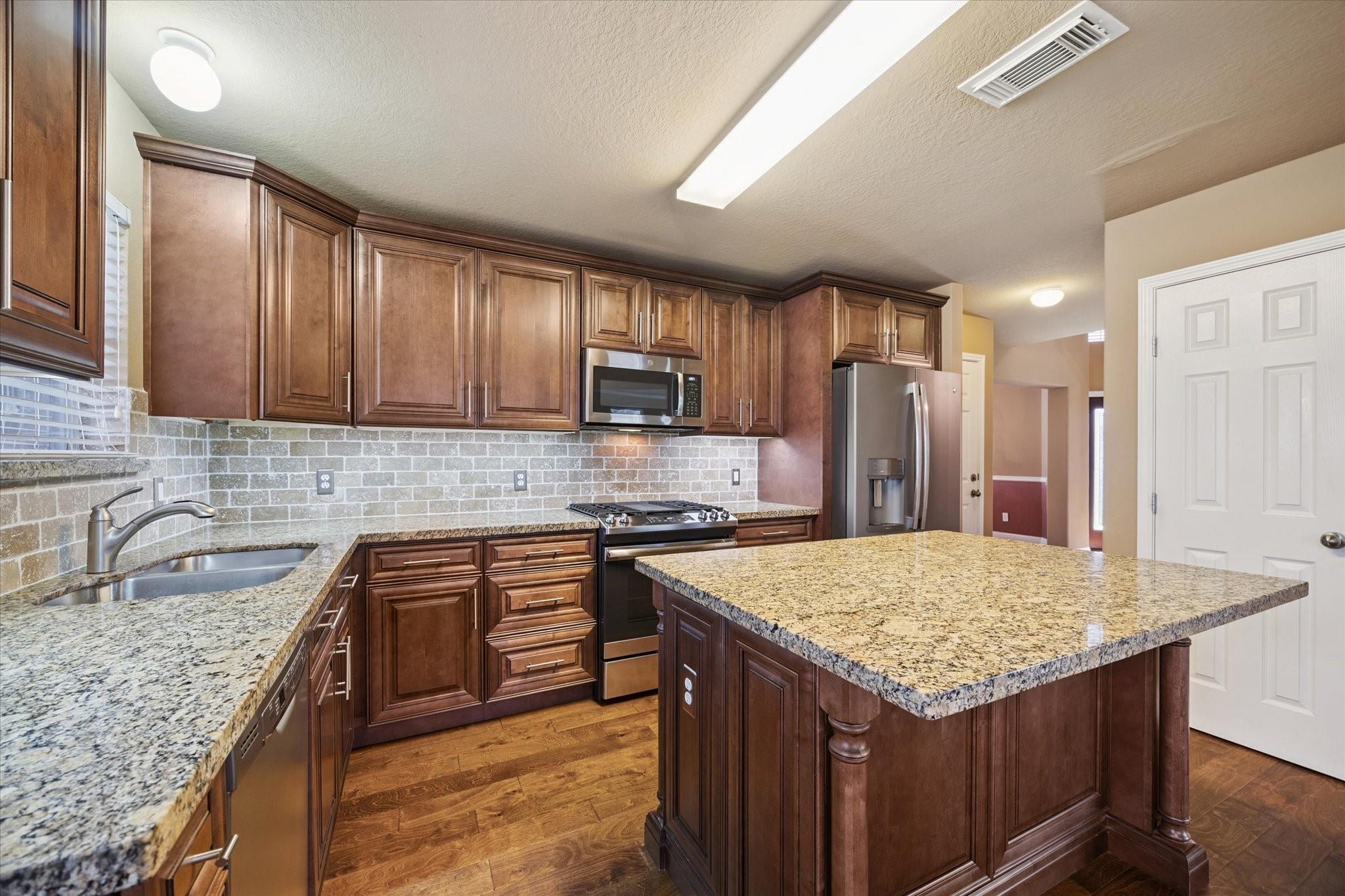 1402 Merryglen Court