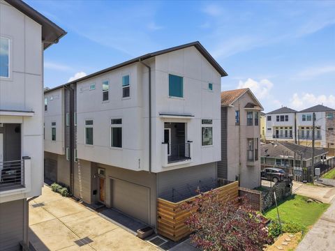 Photo of 4313 Marina Street, Houston, TX 77007 (MLS # 92953062)