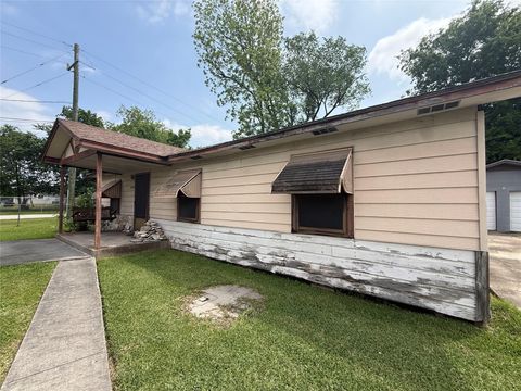 Photo of 15818 Waverly Drive, Houston, TX 77032 (MLS # 51632143)