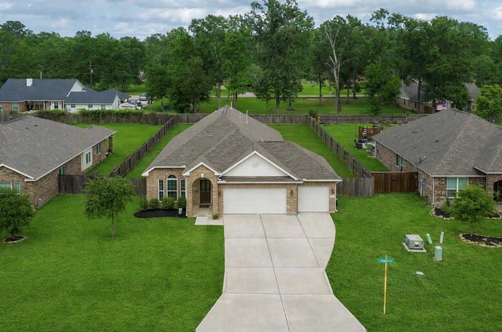 Photo of 71 Sable Drive, Woodbranch, TX 77357 (MLS # 50191100)