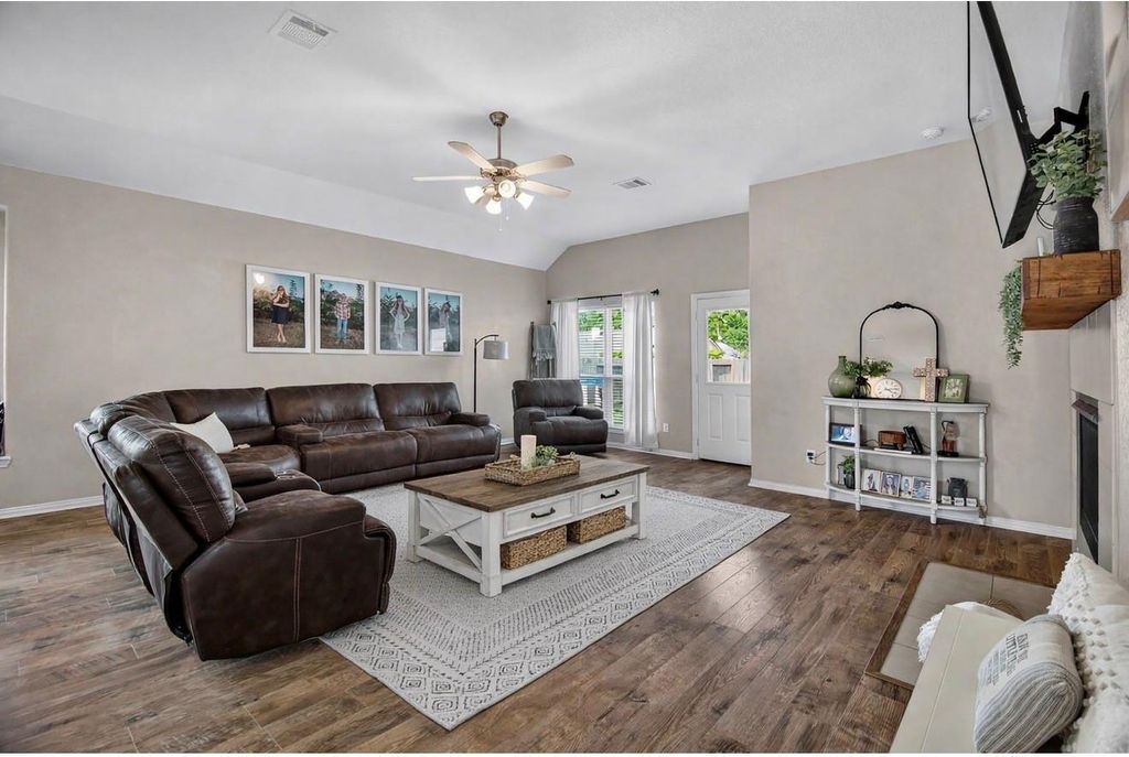 Photo of 71 Sable Drive, Woodbranch, TX 77357 (MLS # 50191100)