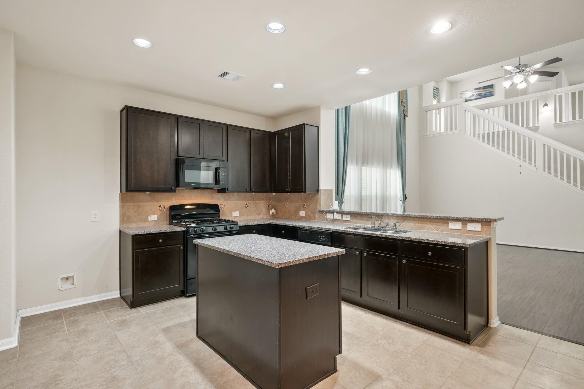 8306 Sunstone Court