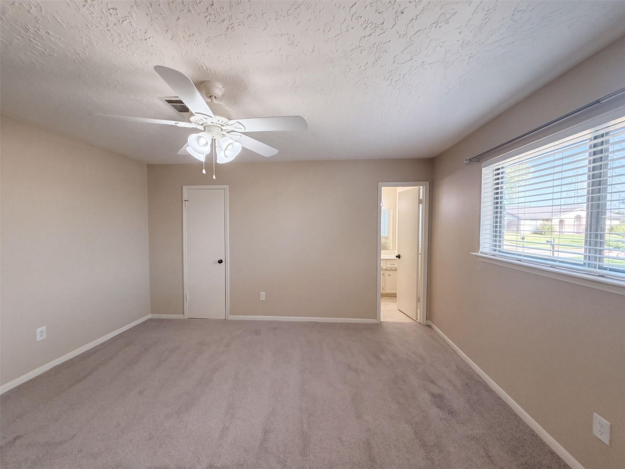 11819 Amblewood Drive