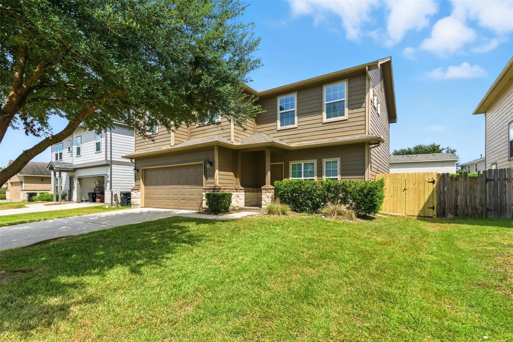 Photo of 3219 This Way, Kingwood, TX 77339 (MLS # 89983099)