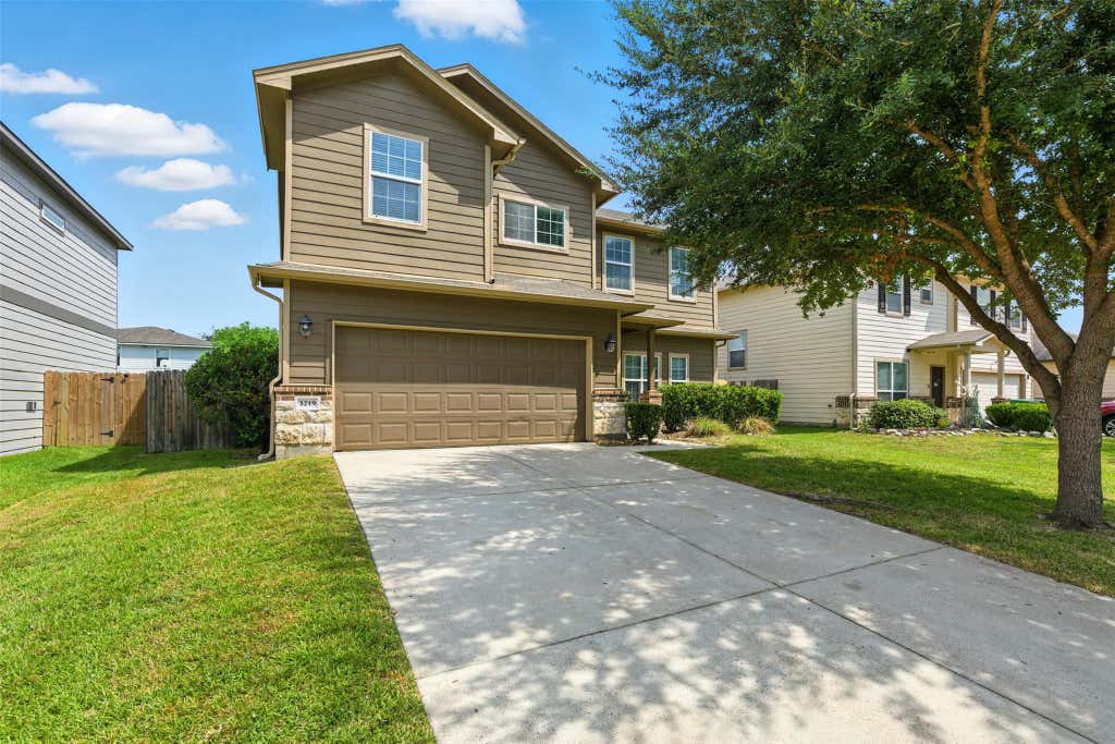 Photo of 3219 This Way, Kingwood, TX 77339 (MLS # 89983099)