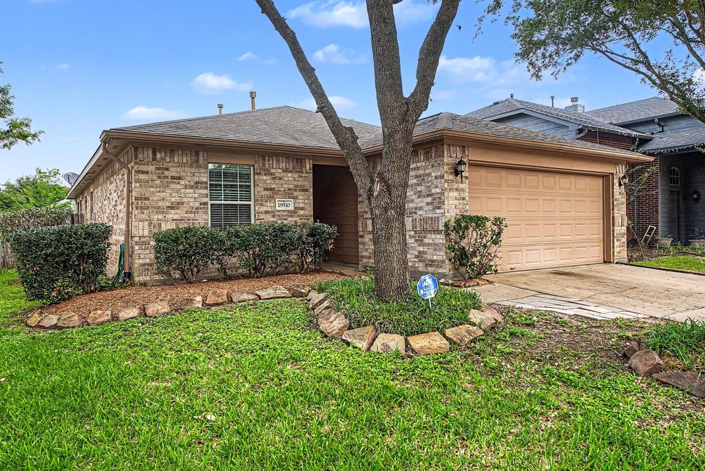 Photo of 19510 Tahoka Springs Drive, Katy, TX 77449 (MLS # 40648890)