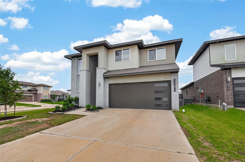 Photo of 18911 Wedgewood Meadow Way, Richmond, TX 77407 (MLS # 20457411)