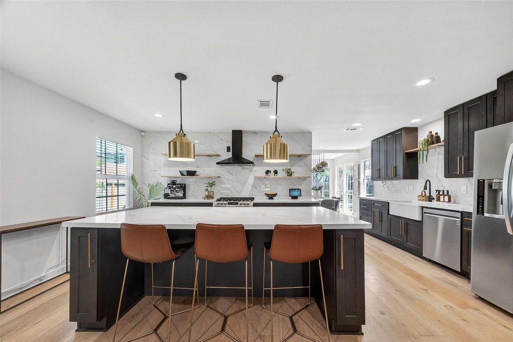 Photo of 3222 S Elmridge Street S, Houston, TX 77025 (MLS # 73333519)