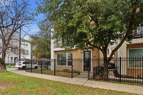 Tiny photo for 1224 Summer Street, Houston, TX 77007 (MLS # 14604333)
