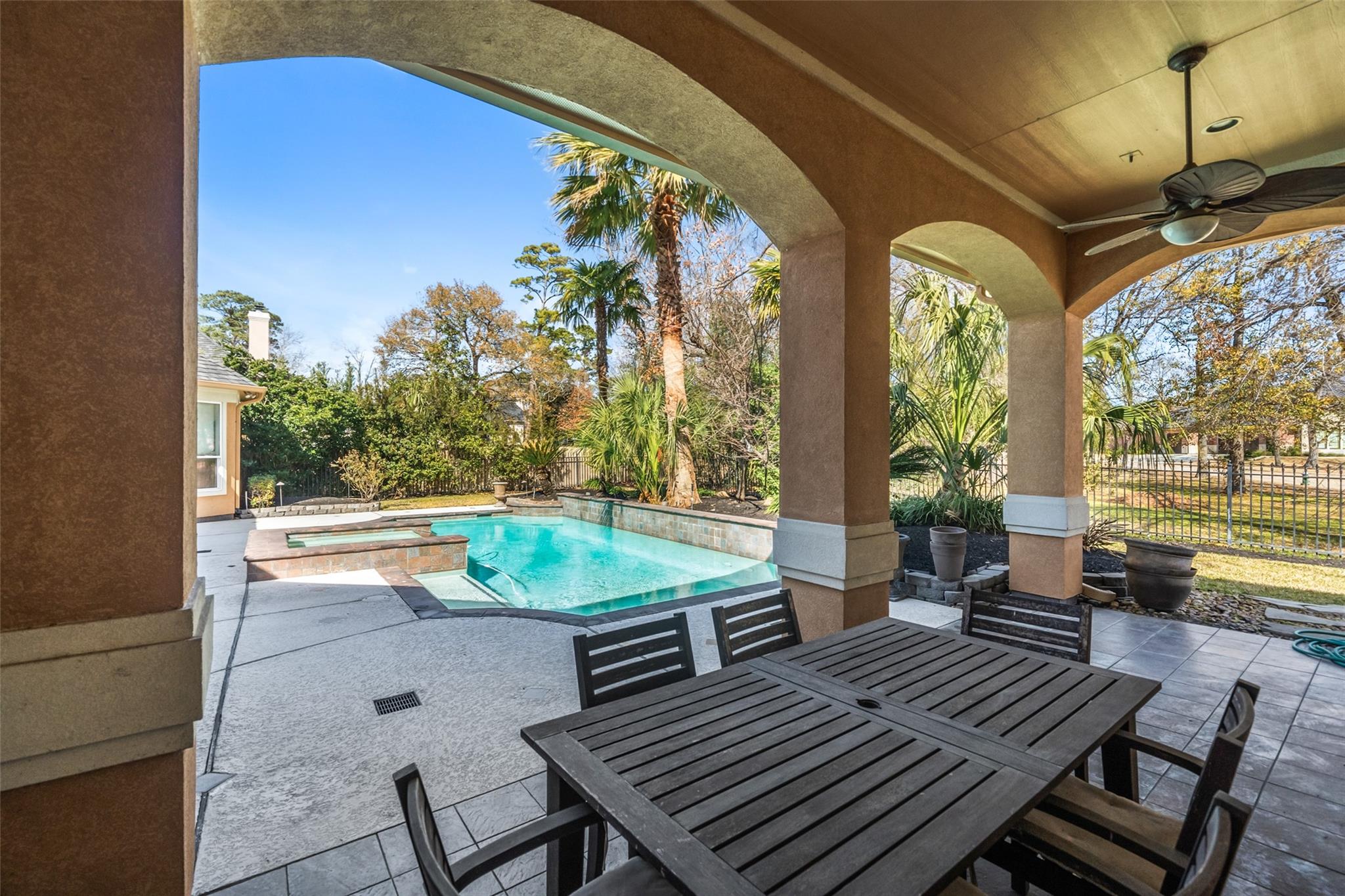 35 Bentwater Bay Circle