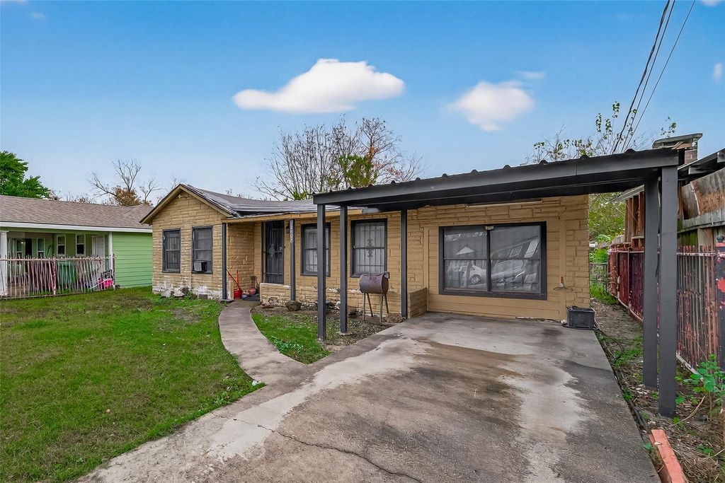 Photo of 2108 King Street, Houston, TX 77026 (MLS # 26534594)