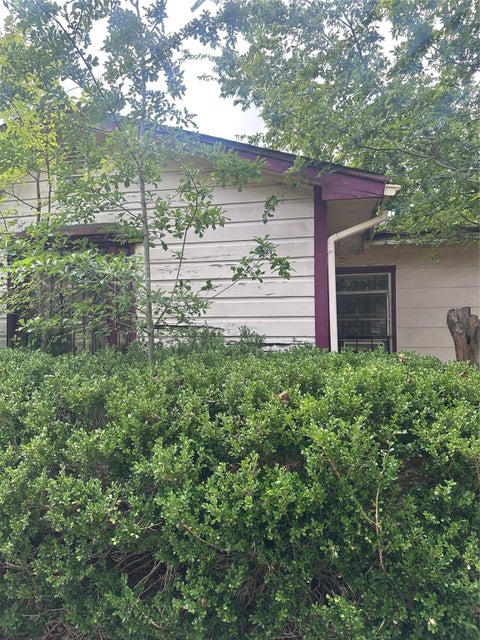 Photo of 2308 Russell Street, Houston, TX 77026 (MLS # 11514997)