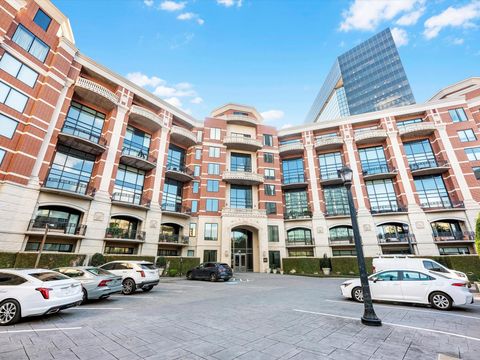 Photo of 5005 Hidalgo Street #613, Houston, TX 77056 (MLS # 18610136)