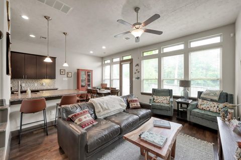 Photo of 18 Aventura Place, Spring, TX 77389 (MLS # 33321082)