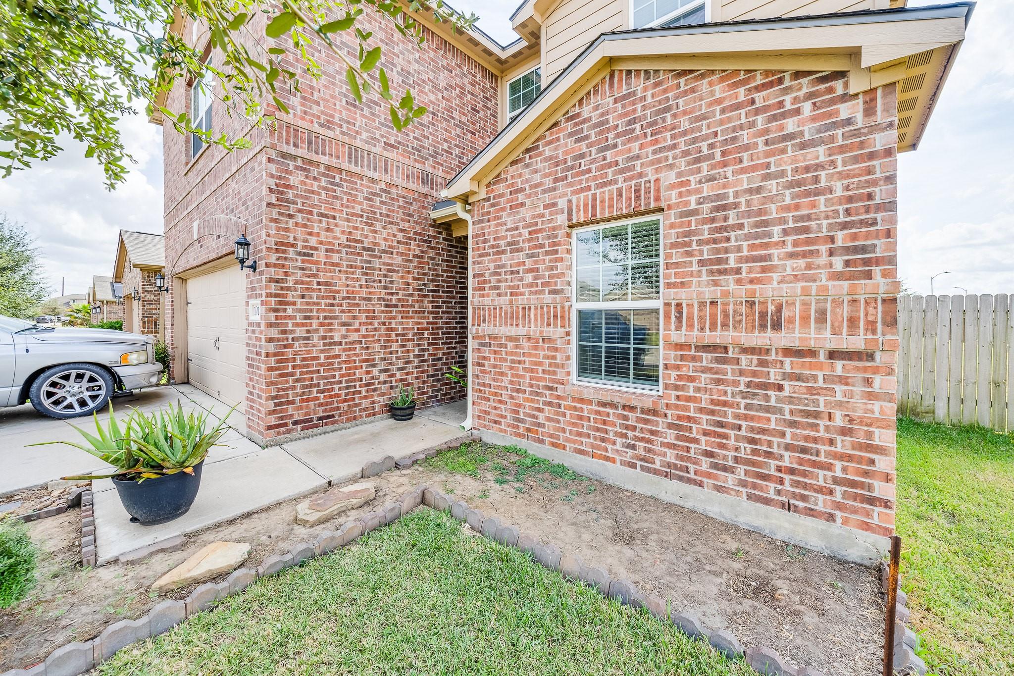 1018 Texas Timbers Drive