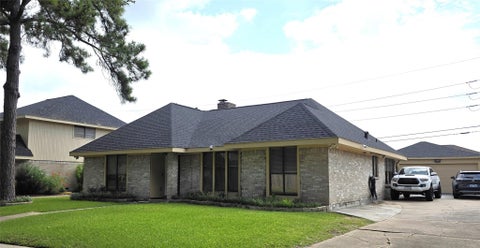 Photo of 8827 Woodleigh Drive, Houston, TX 77083 (MLS # 27630231)