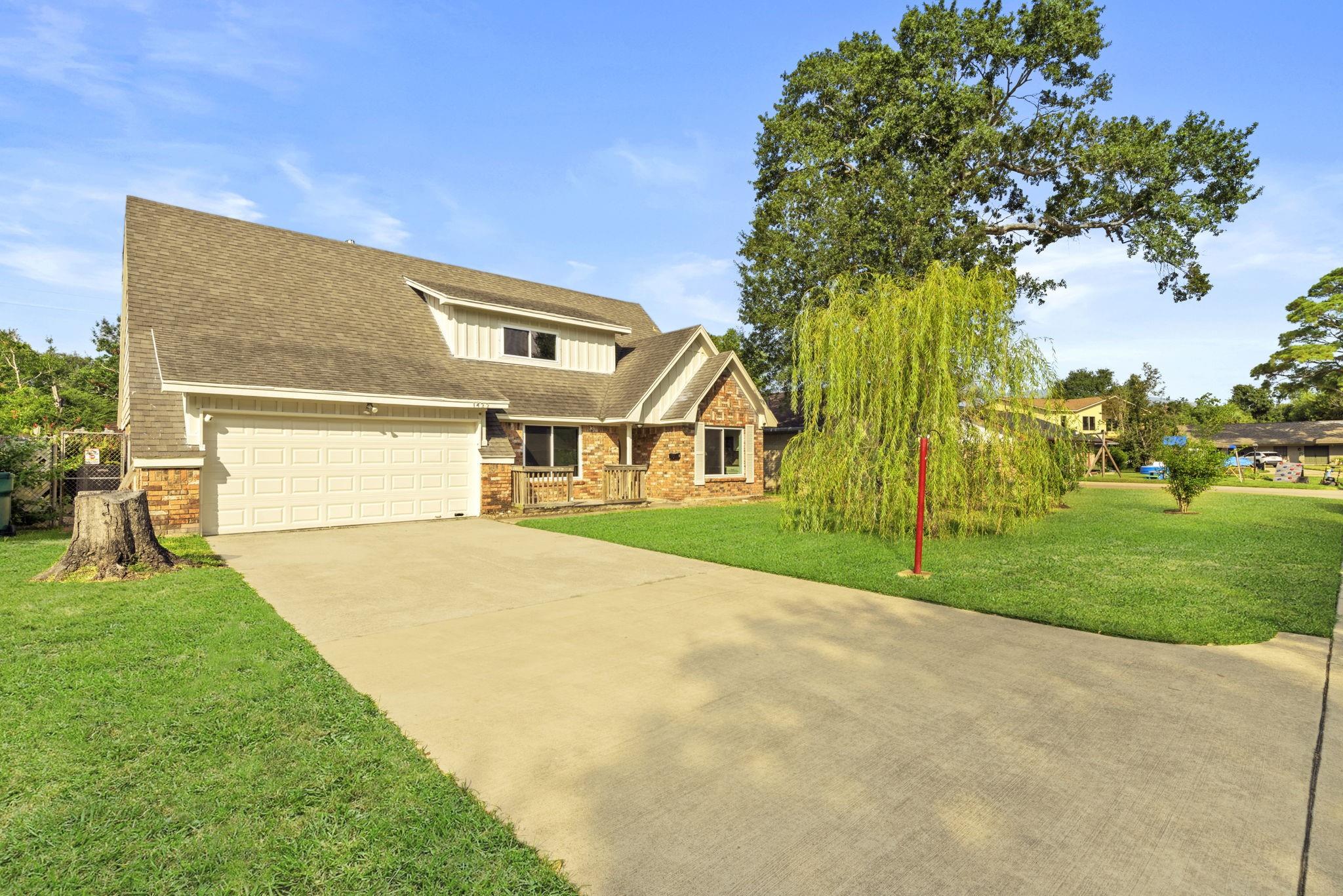 1422 Delabrook Court