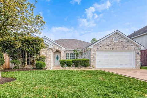 Photo of 3103 Gatesbury North Drive, Houston, TX 77082 (MLS # 97432193)