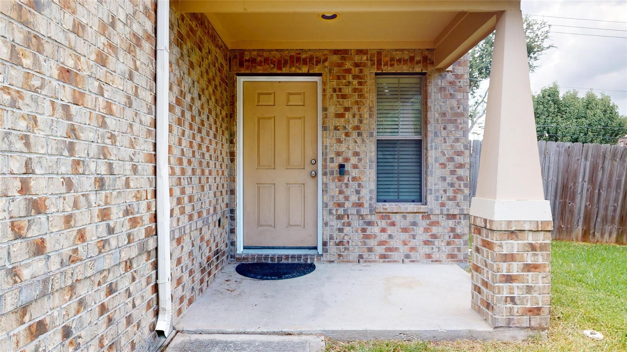 8703 Summerset Meadow Court