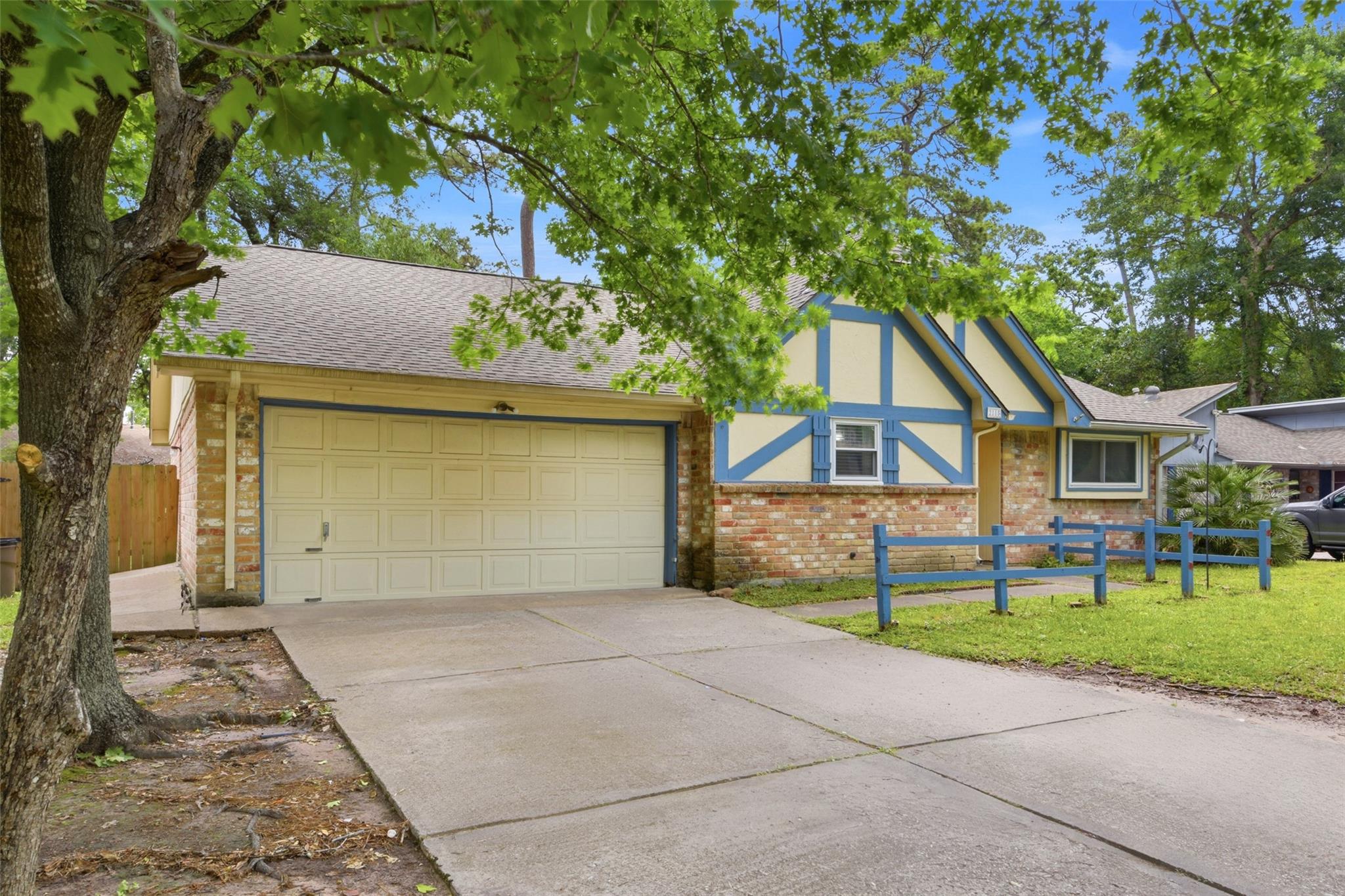 2115 Oak Shores Drive