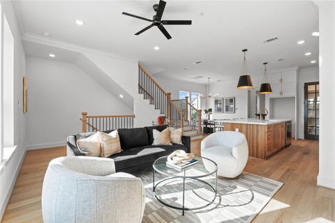 Photo of 1614 Ojeman Road Rd #E, Houston, TX 77055 (MLS # 74459769)