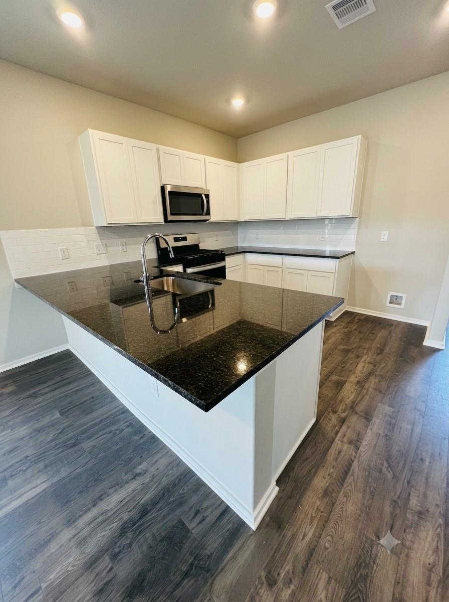12213 Mead Grove Drive