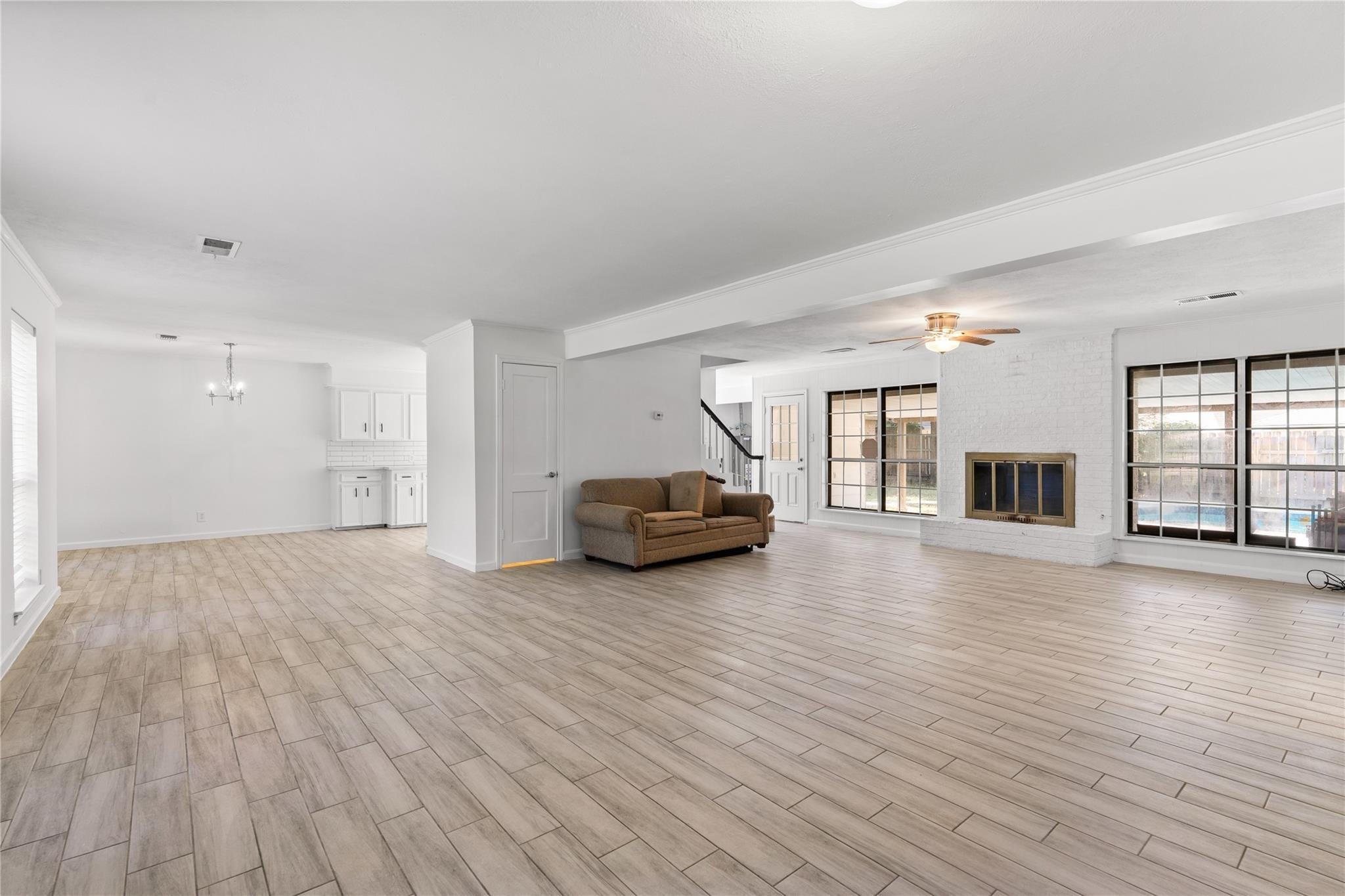 550 Gunston Court