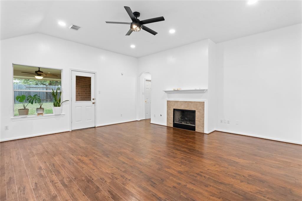 15323 Redbud Berry Way