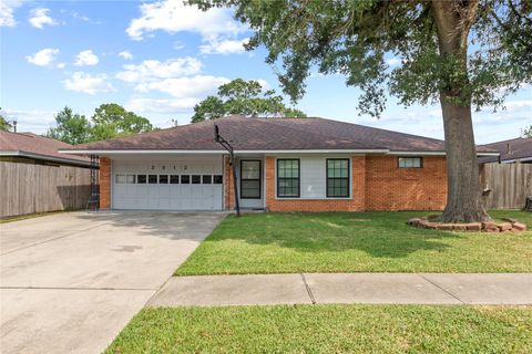Photo of 2013 Merle Street, Pasadena, TX 77502 (MLS # 22783324)