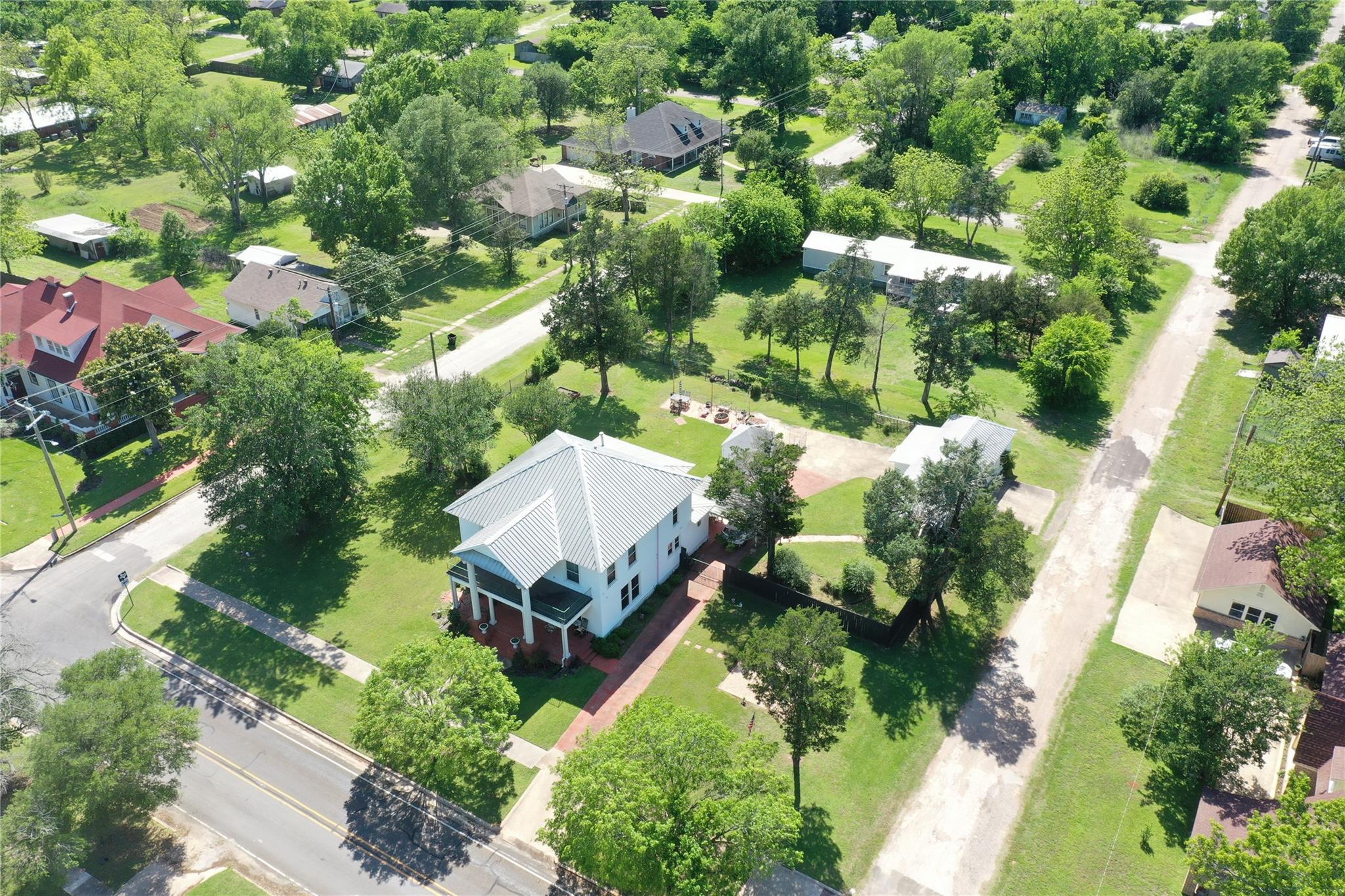702 S 9th Avenue