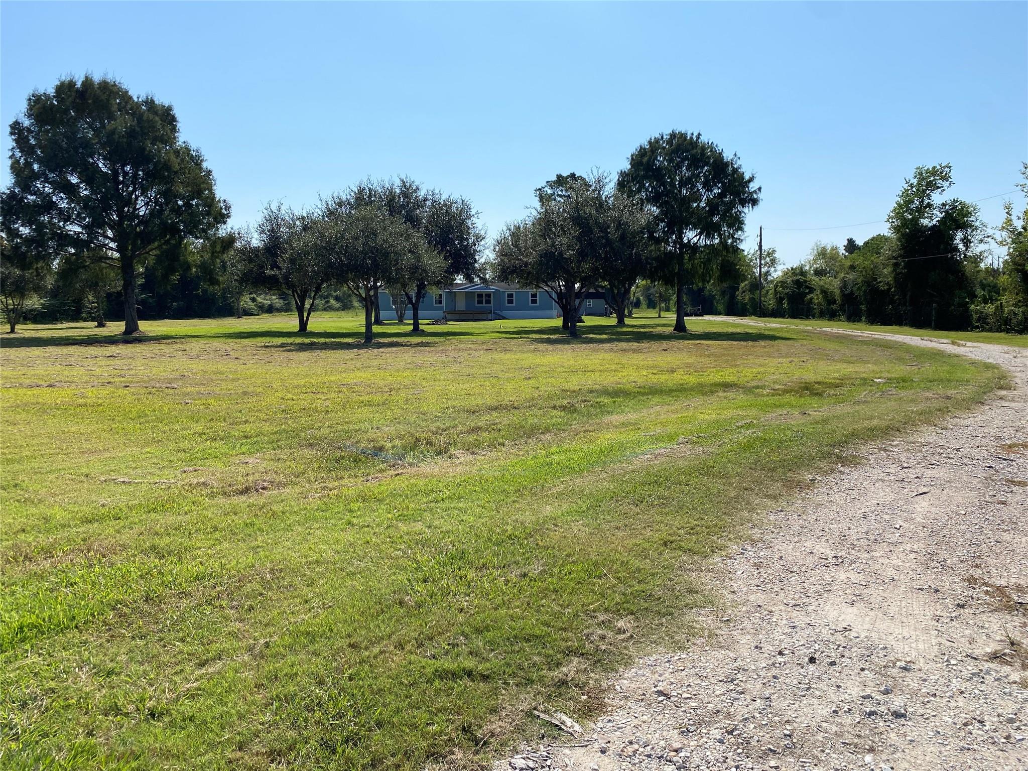 6115 S Highway 35