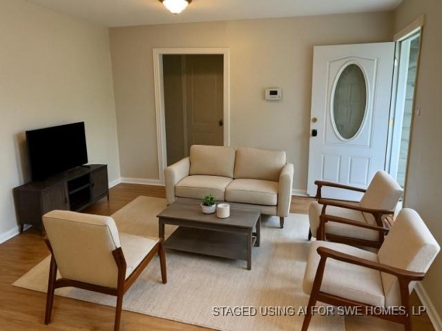 1022 W 8th Street