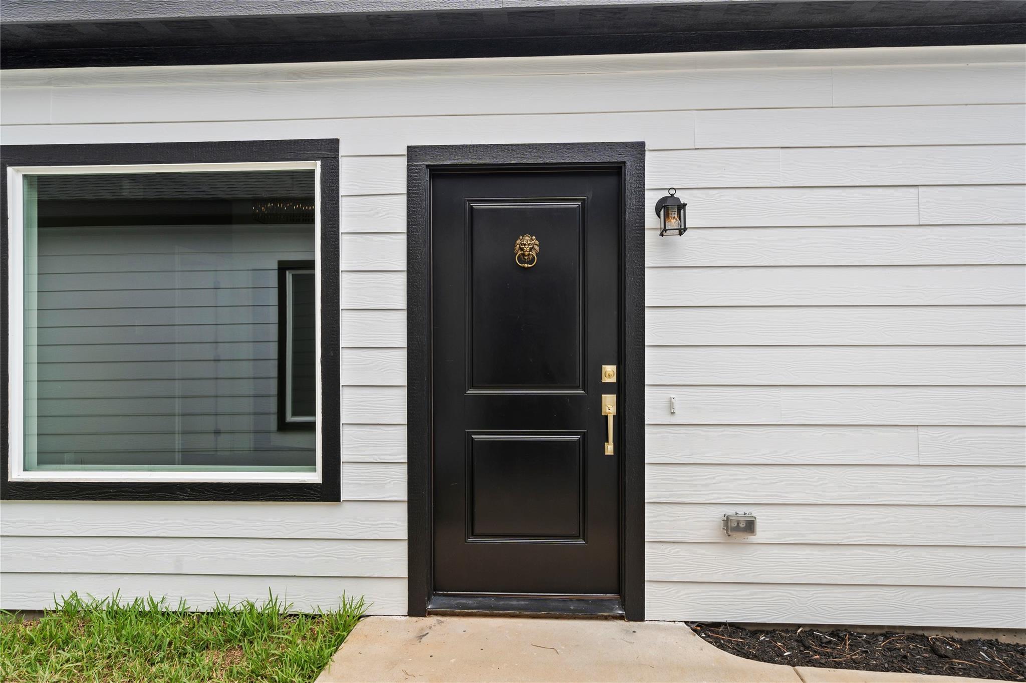 11553 Persimmon Street