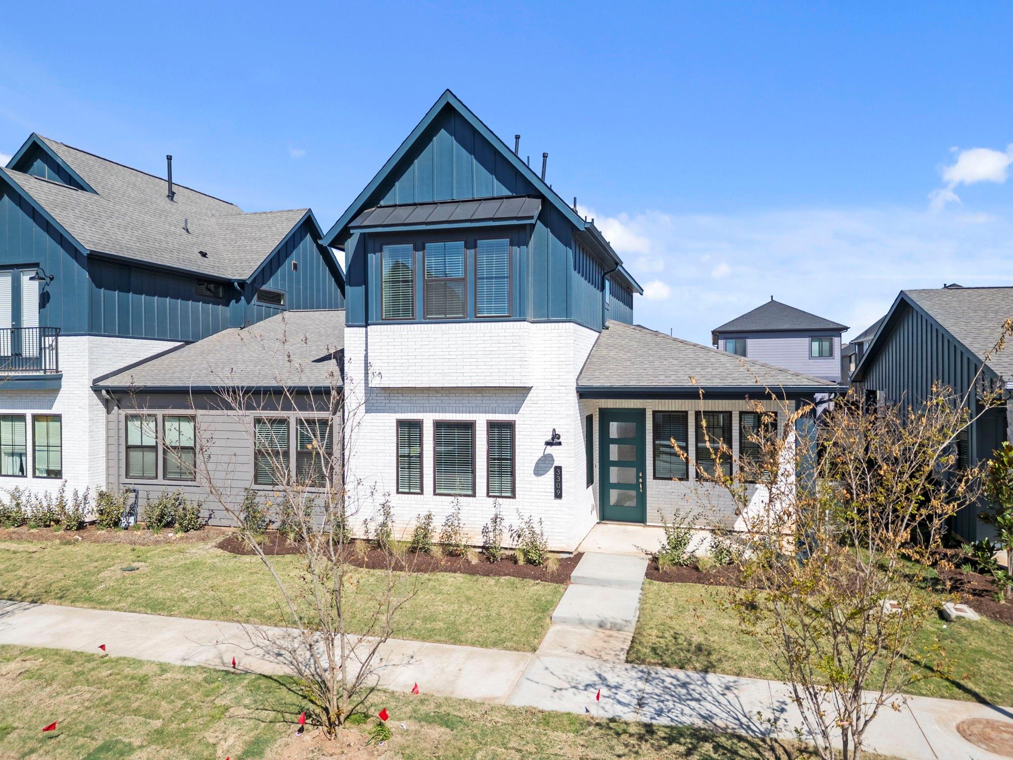 1119 Mercantile Street