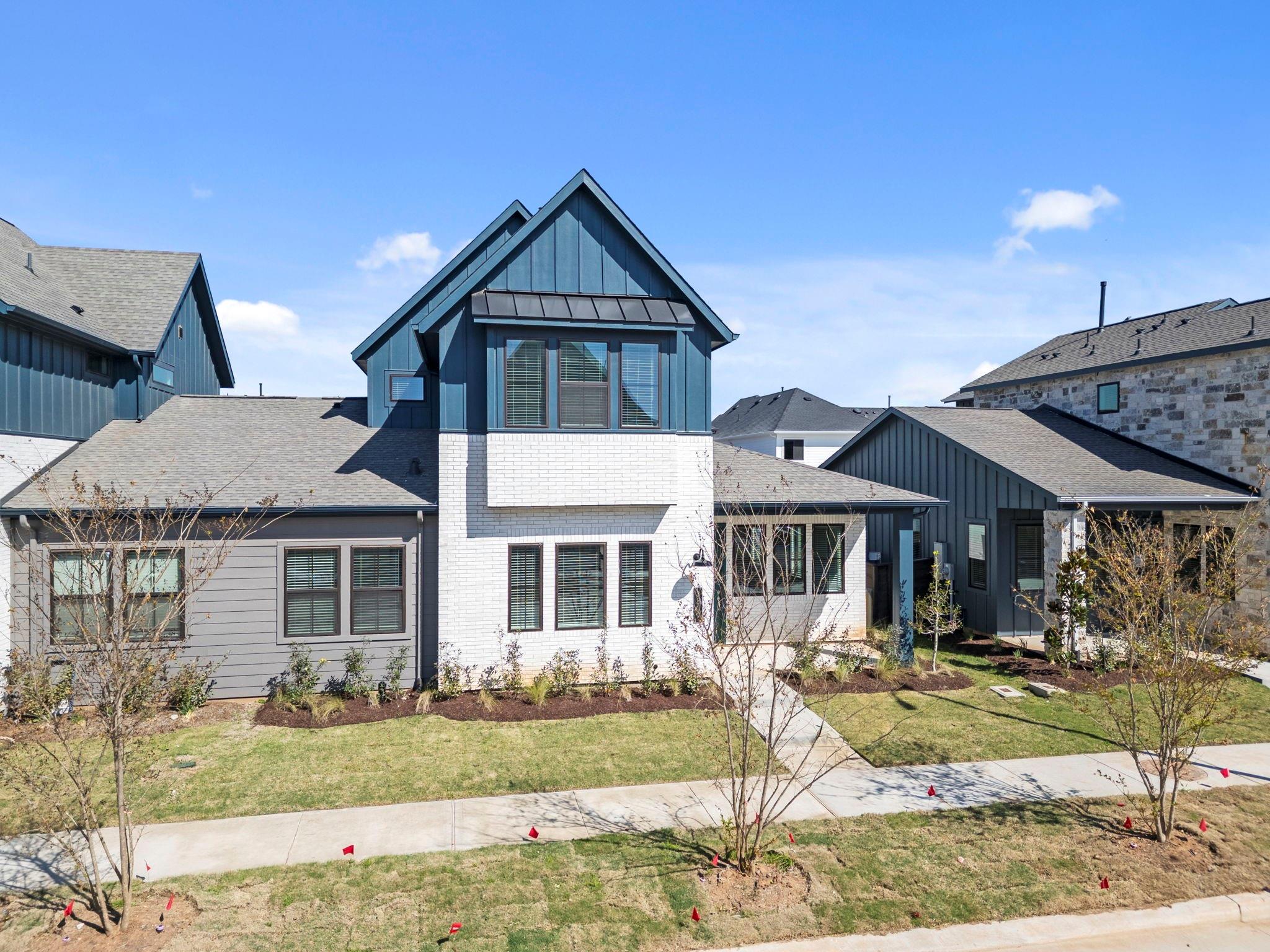 1119 Mercantile Street