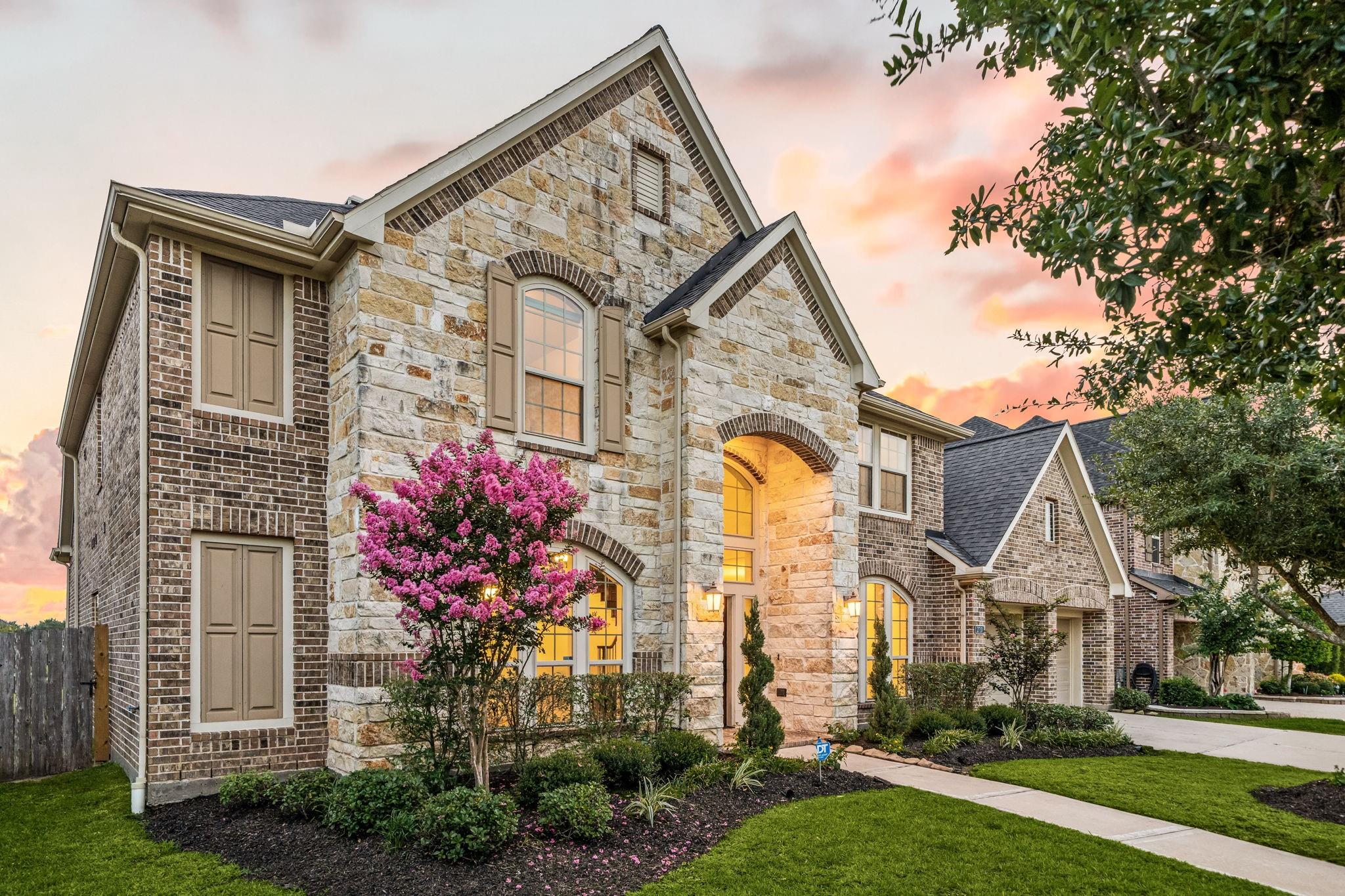 2710 Carlson Manor Drive