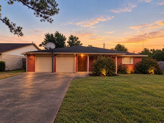 7202 DEEP FOREST DR, HOUSTON, TX 77088 - Image 7c895f07b0ca85cd131f3e6000aef3b2/3299822727