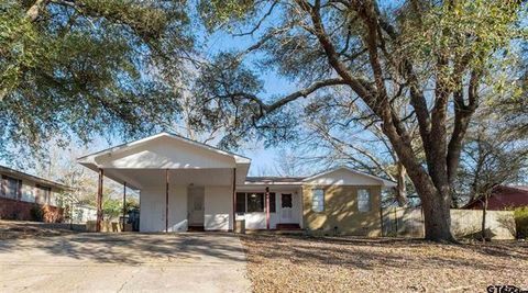 Photo of 500 Avalon Drive, Gladewater, TX 75647 (MLS # 94365612)