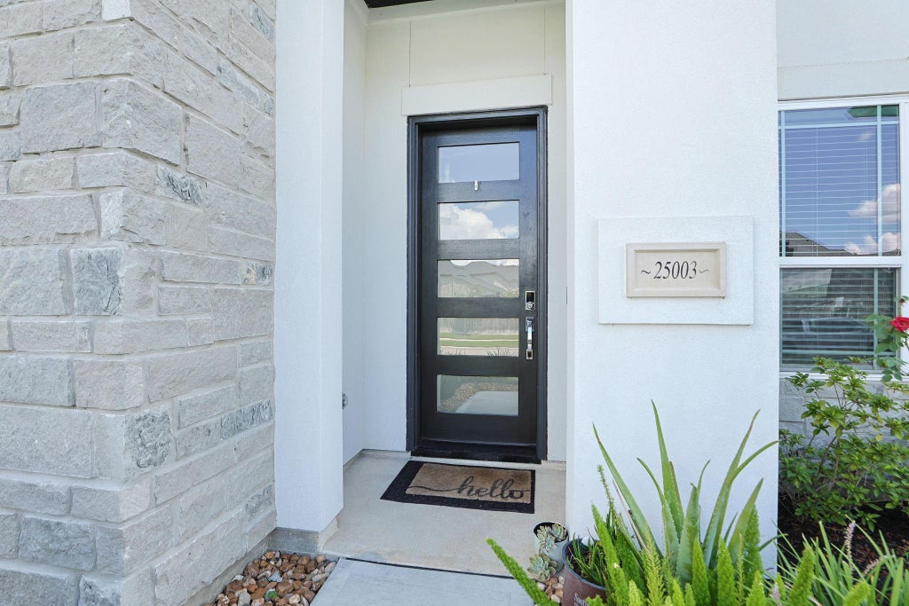 Photo of 25003 Rainflower Creek Lane, Tomball, TX 77375 (MLS # 55080239)