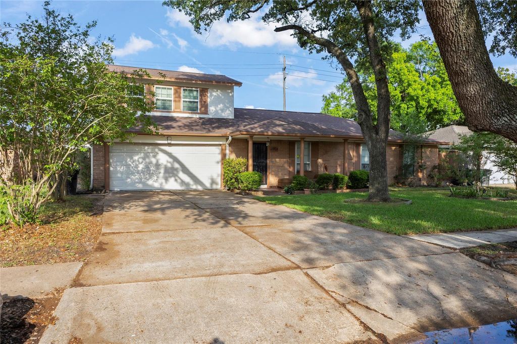 Photo of 10910 Vanderford Drive, Houston, TX 77099 (MLS # 828728)