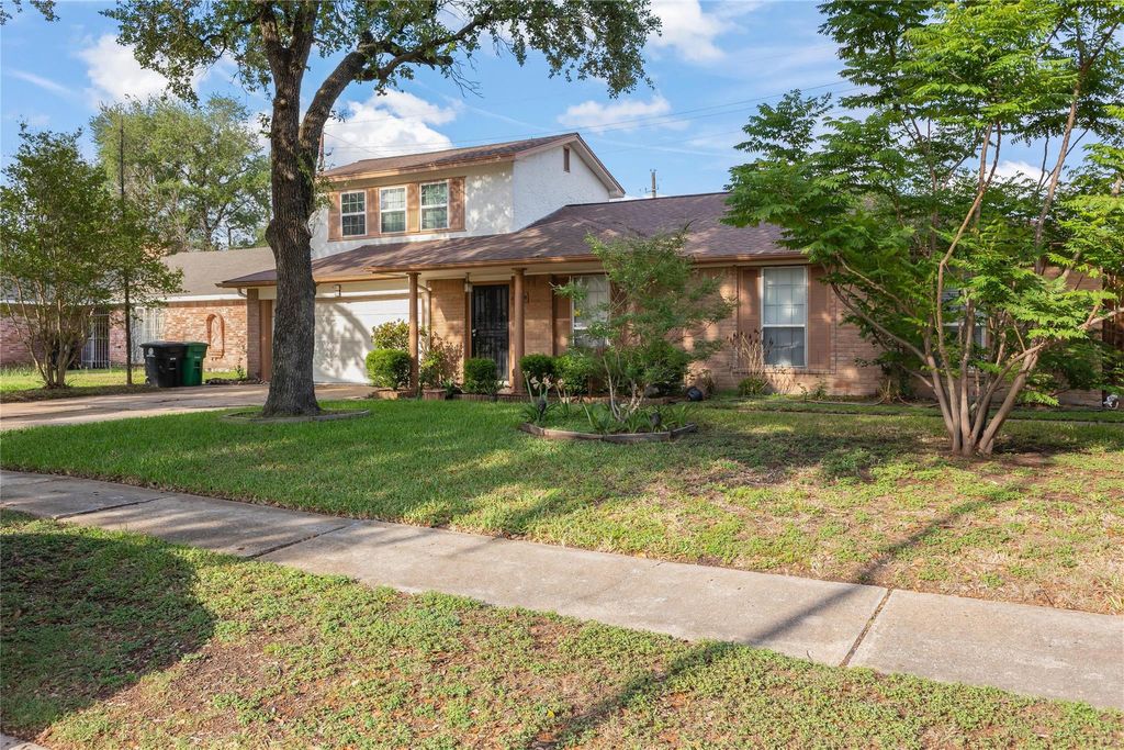 Photo of 10910 Vanderford Drive, Houston, TX 77099 (MLS # 828728)