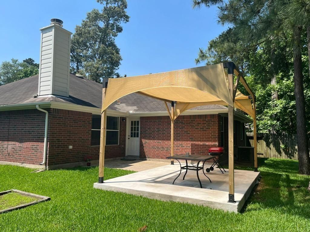 Photo of 46 S Wynnoak Circle, The Woodlands, TX 77382 (MLS # 75721621)