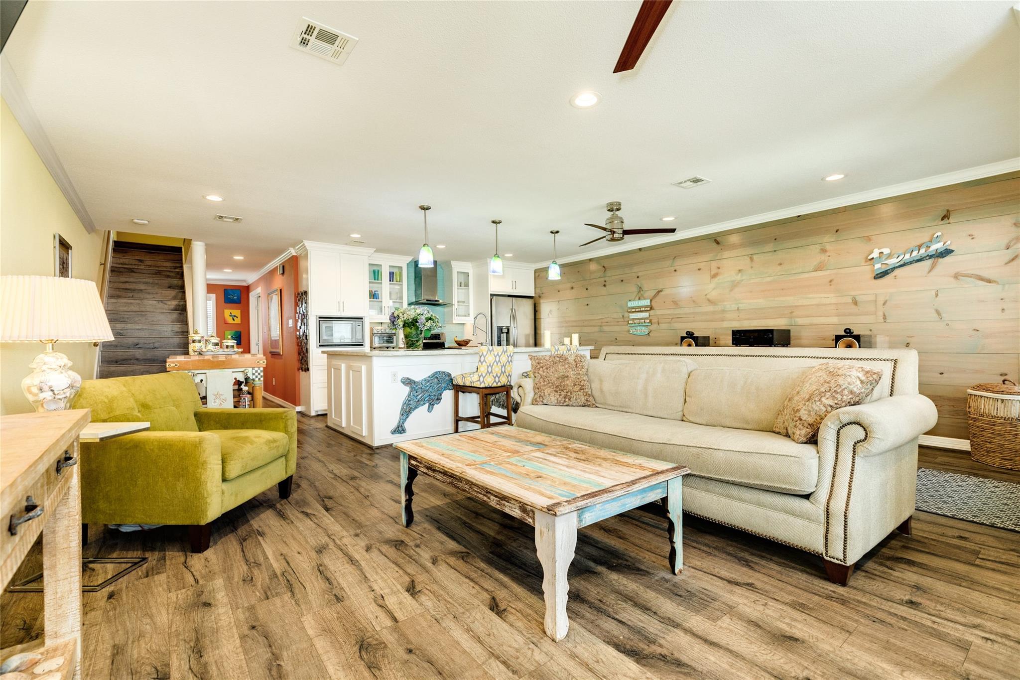8302 Seawall Boulevard 5