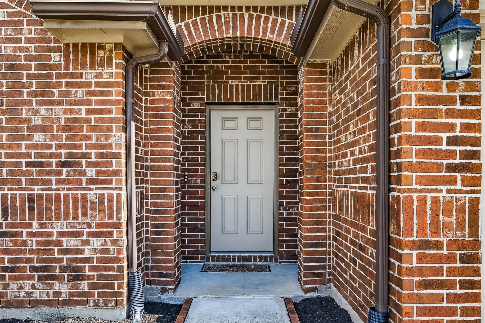 2907 Vales Point Drive