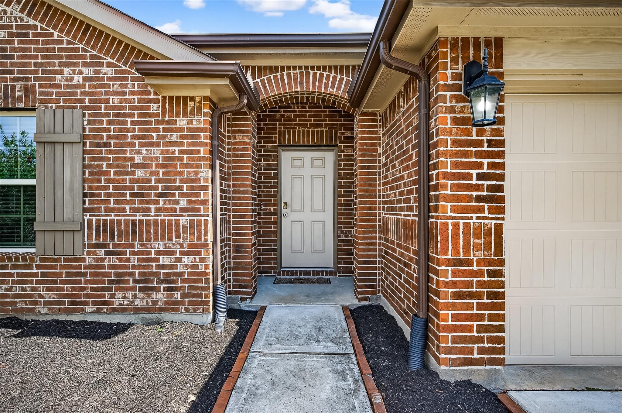 2907 Vales Point Drive